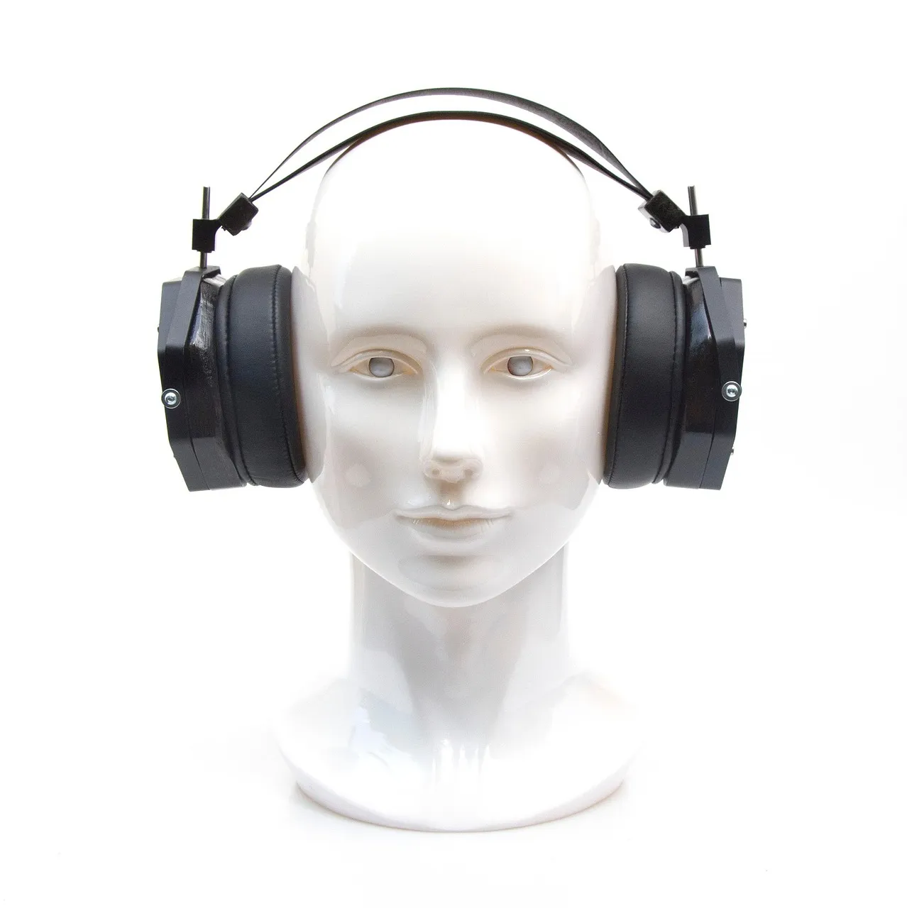 10 Reasons You Should Go To College For Audio Engineering