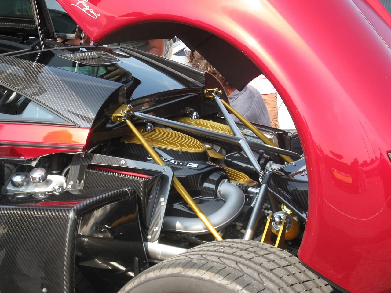 Pagani Huayra Roadster
