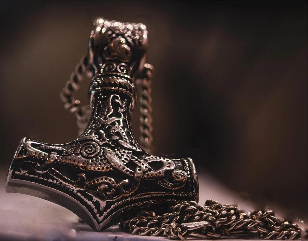 HELA, THOR: RAGNAROK