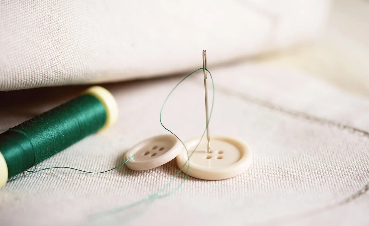 Handheld Sewing Machines