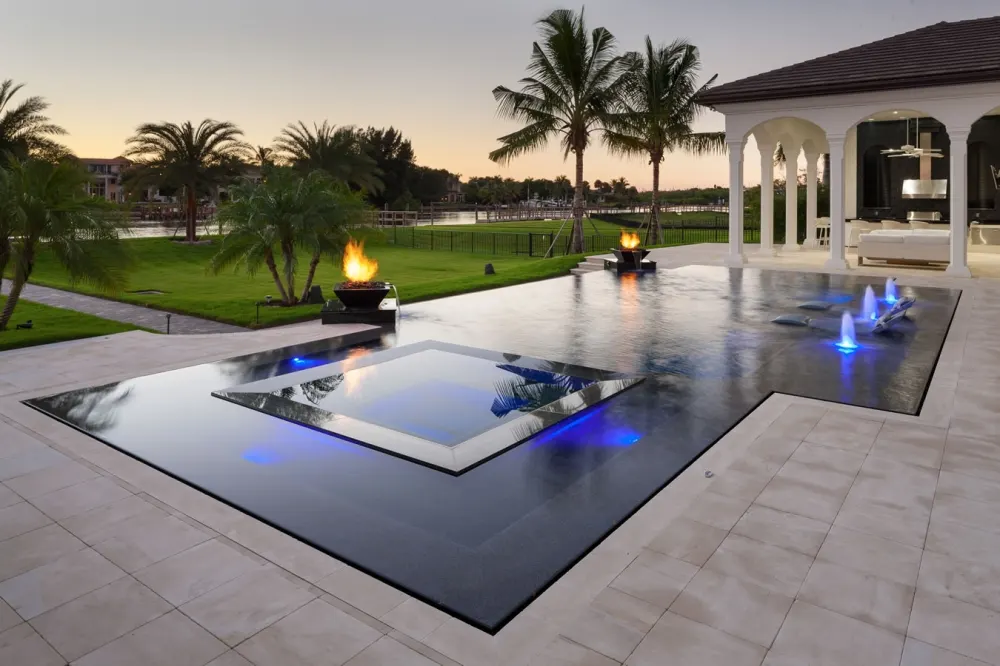 Overflow illusion pool